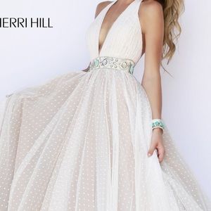 ISO SHERRI HILL 11250
